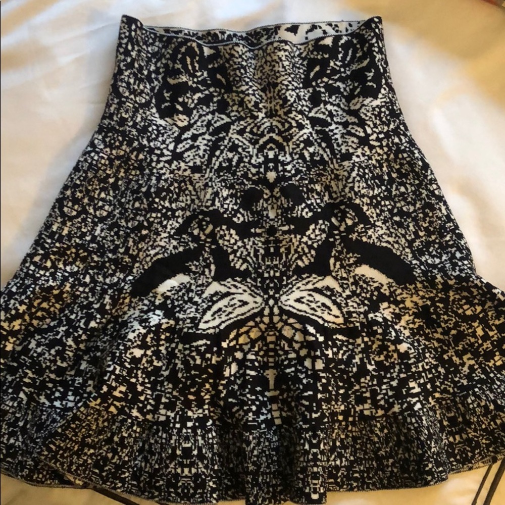 Black and White Printed Knit Skirt